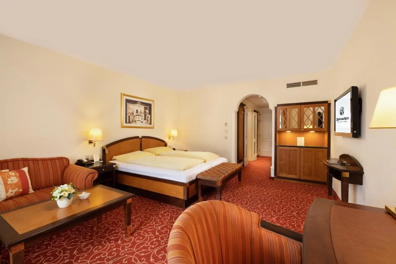 Hotel Friesacher Anif