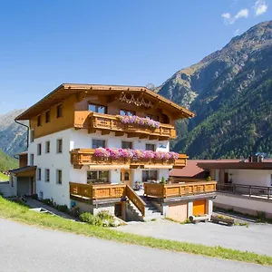 Haus Alois Bed & Breakfast Sölden